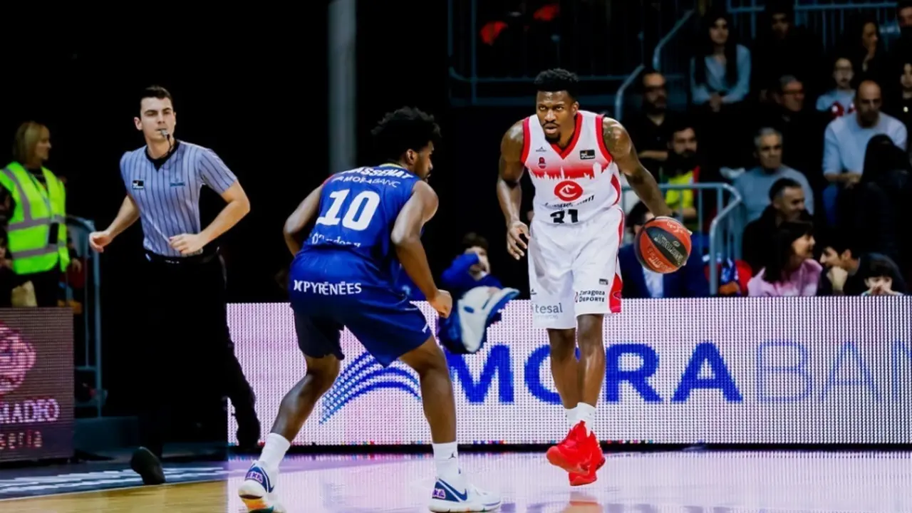 Dylan Ennis, en el partido disputado en el Principado. Foto: Albert Mart&iacute;n / ACB