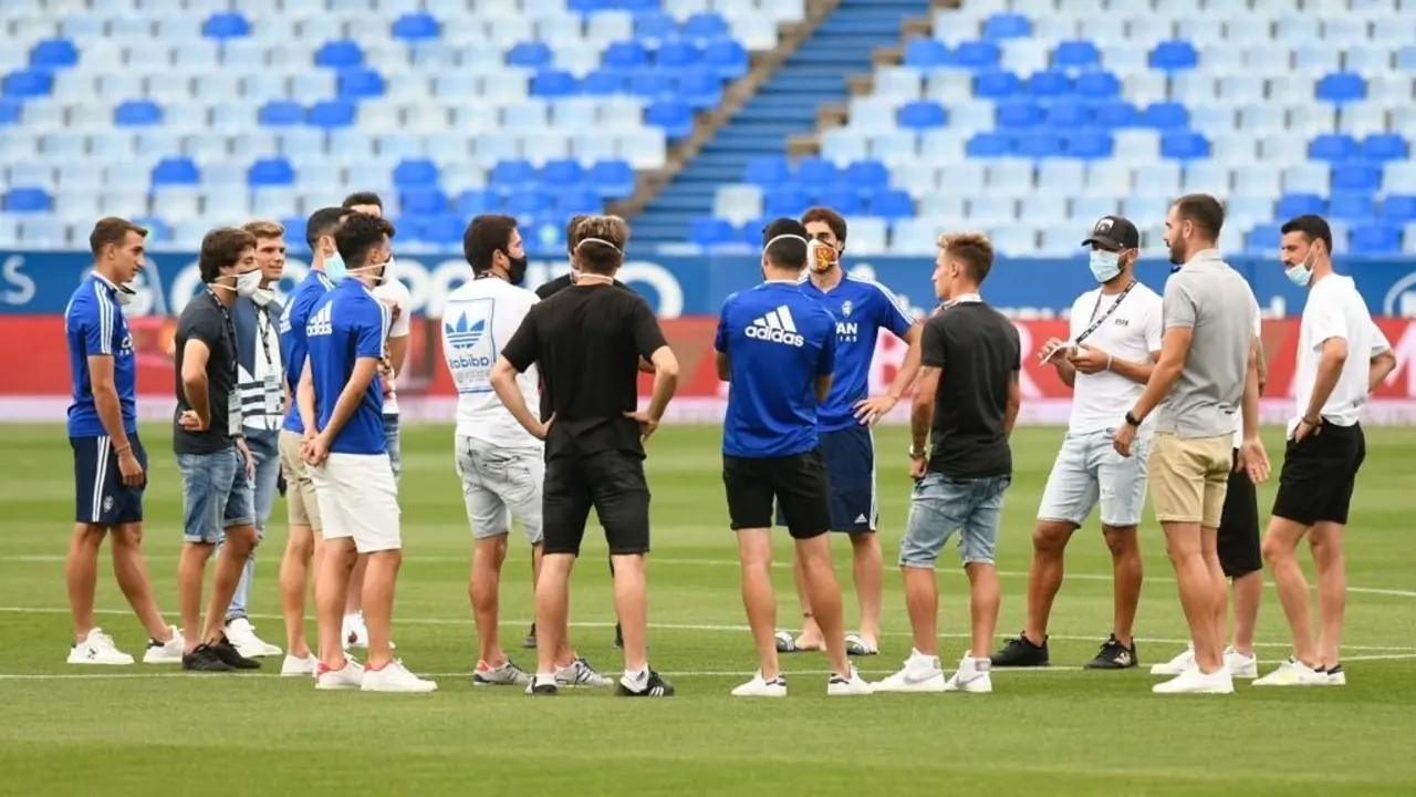 La plantilla zaragocista en La Romareda. Foto: Real Zaragoza