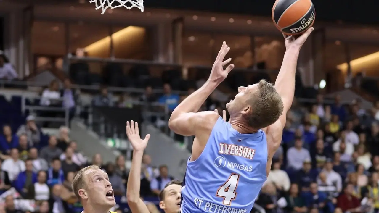 Colton Iverson, en un partido con el Zenit. Foto: Euroleague