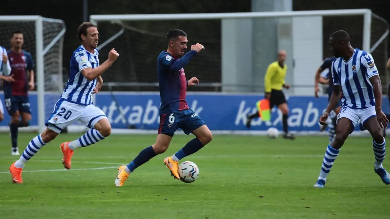 Joaqu&iacute;n Mu&ntilde;oz, en el amistoso de esta pretemporada contra la Real Sociedad. | Foto SDH