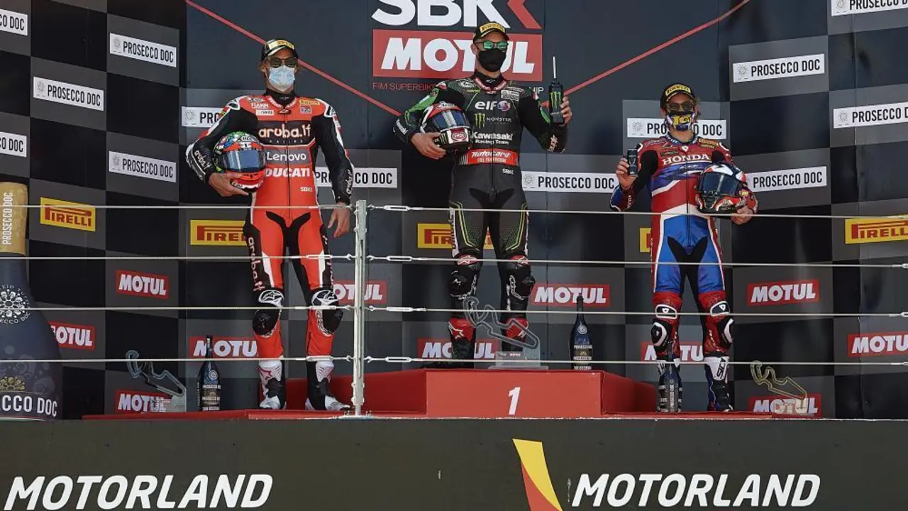 Jonathan Rea recupera el liderato de la clasificaci&oacute;n general tras alzarse con la victoria en la segunda carrera de WorldSBK. Foto: Cedida