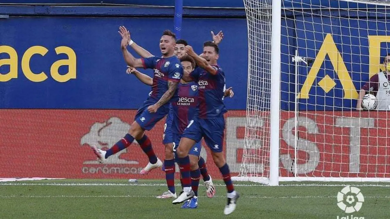 Maffeo marca su primer gol con el Huesca en el debut. | Foto: LaLiga