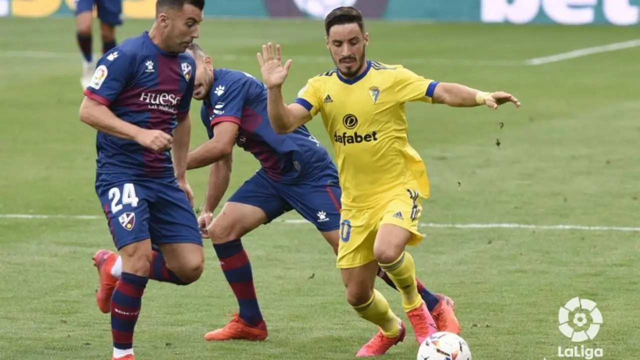 Debut amargo de Borja Garc&iacute;a en la derrota en El Alcoraz. Foto: LaLiga,