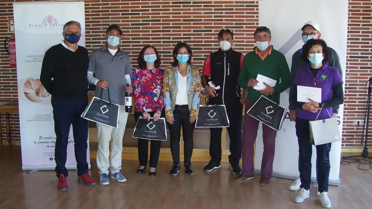 En la imagen, ganadores del Torneo Social Golf Guara 2020. Foto: Golf Guara