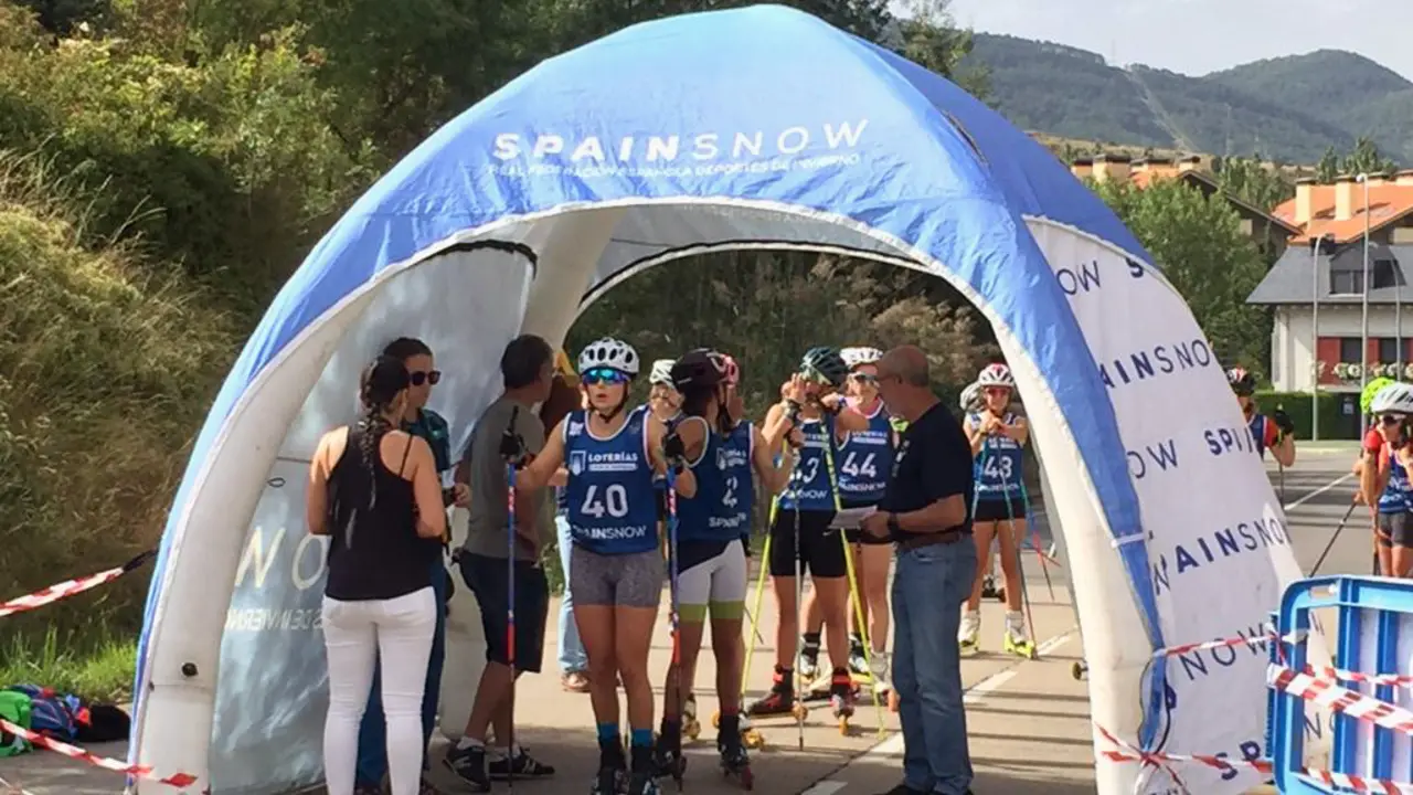 Zona de salida de la pasada edici&oacute;n del campeonato de rollerski celebrado en Jaca. Foto: @Rfedi