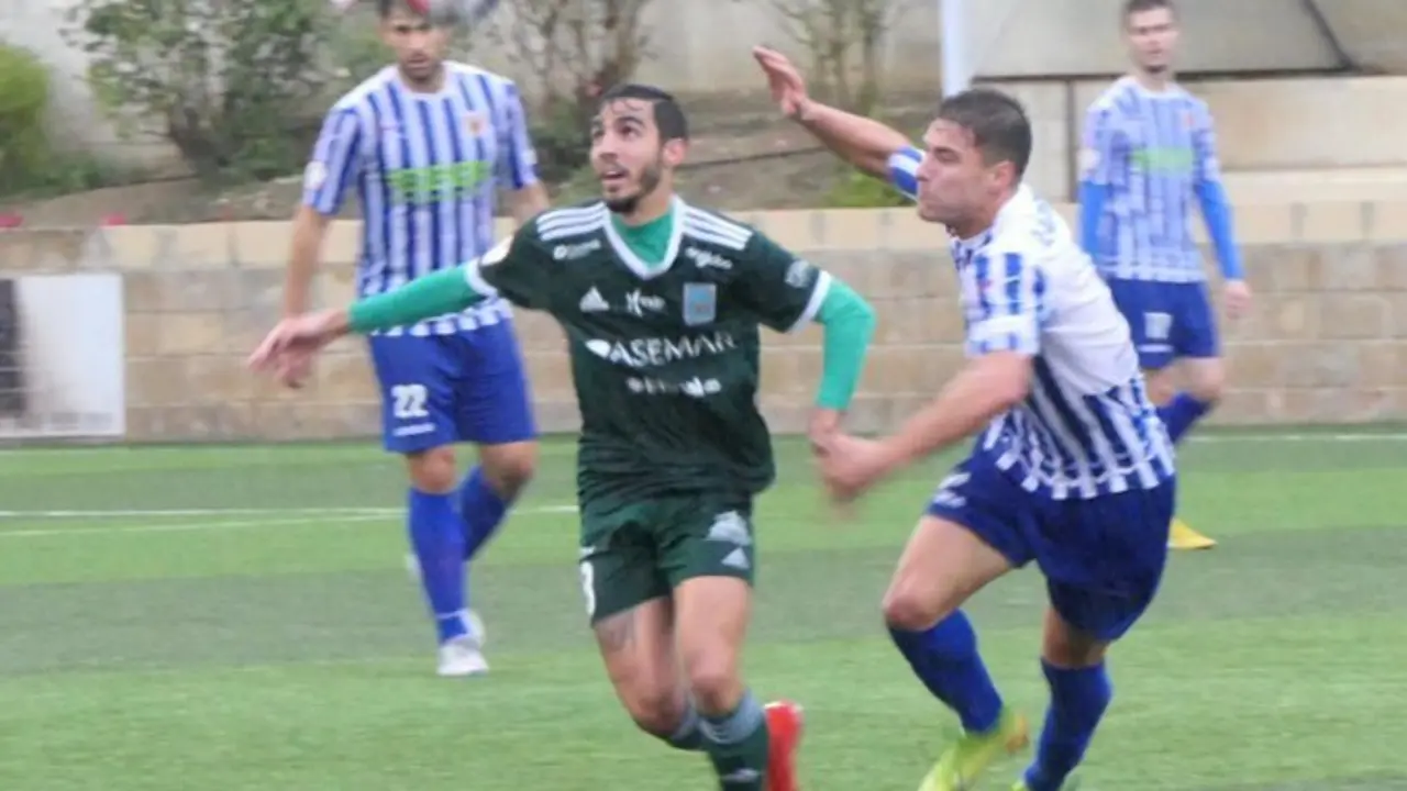 El Tarazona en su partido ante el Izarra. Foto: SD Tarazona