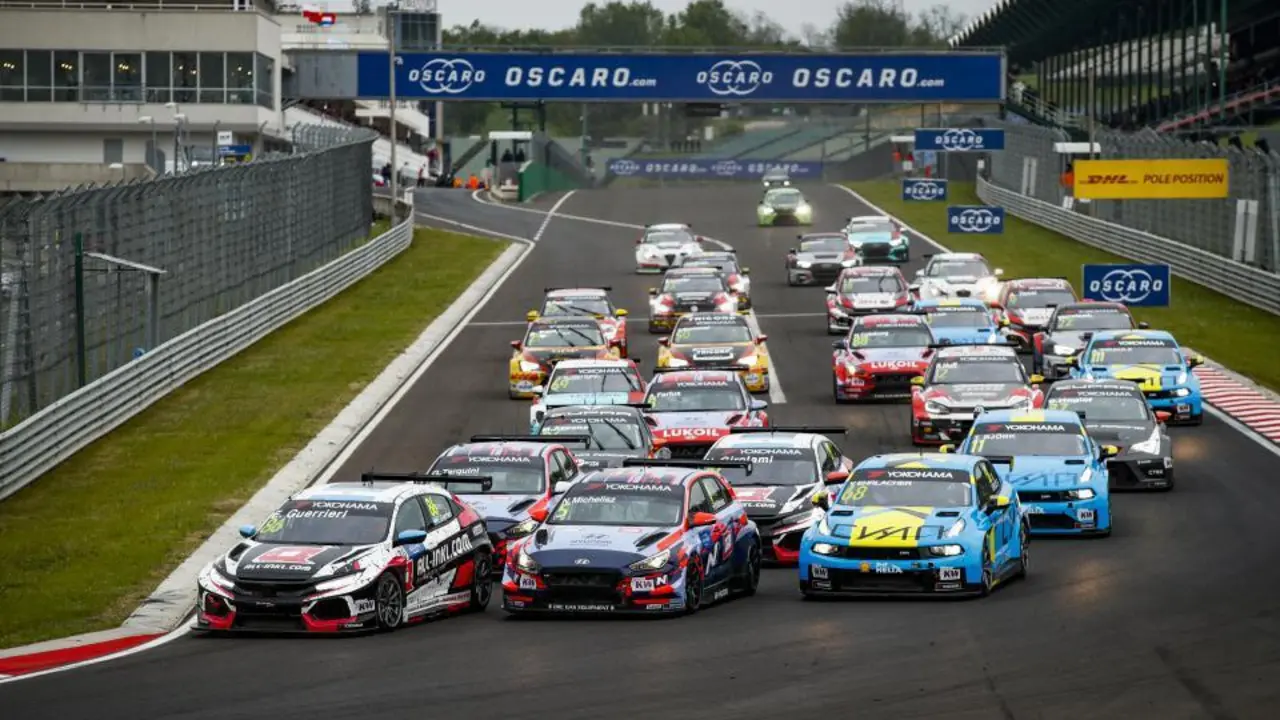 Pen&uacute;ltima carrera de la WTCR. | Foto: MotorLand