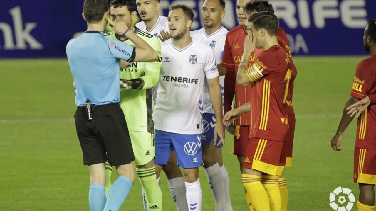 Partido ante el Tenerife. Foto: LFP