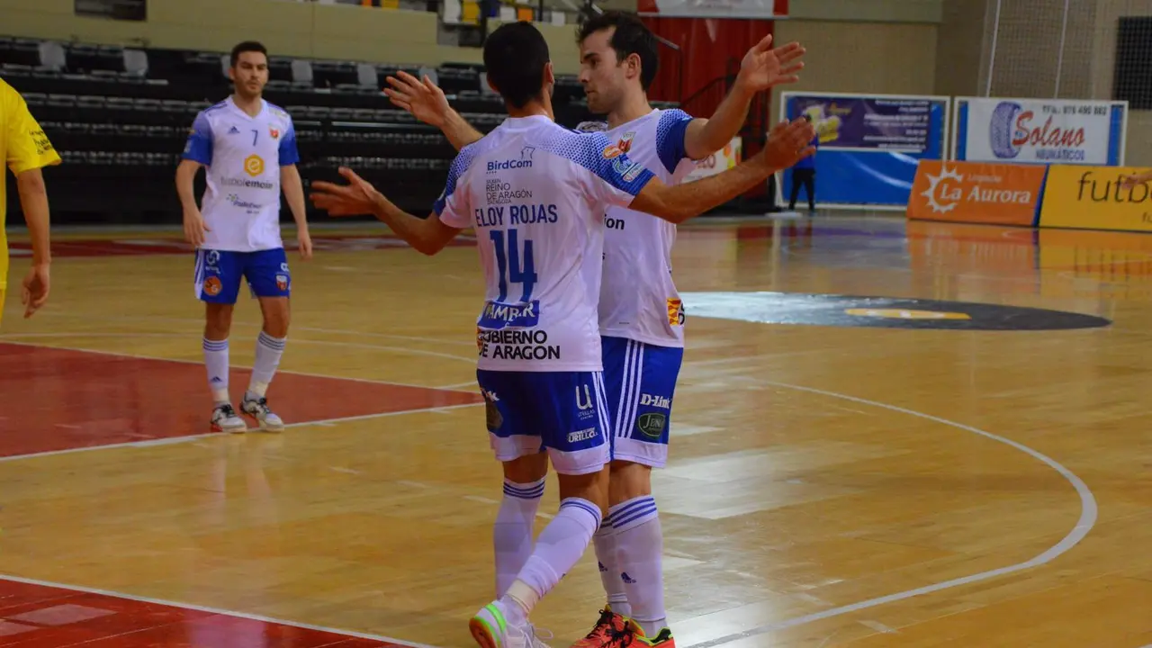 Eloy Rojas celebra un gol junto a Richi Felipe. Foto: AD Sala 10