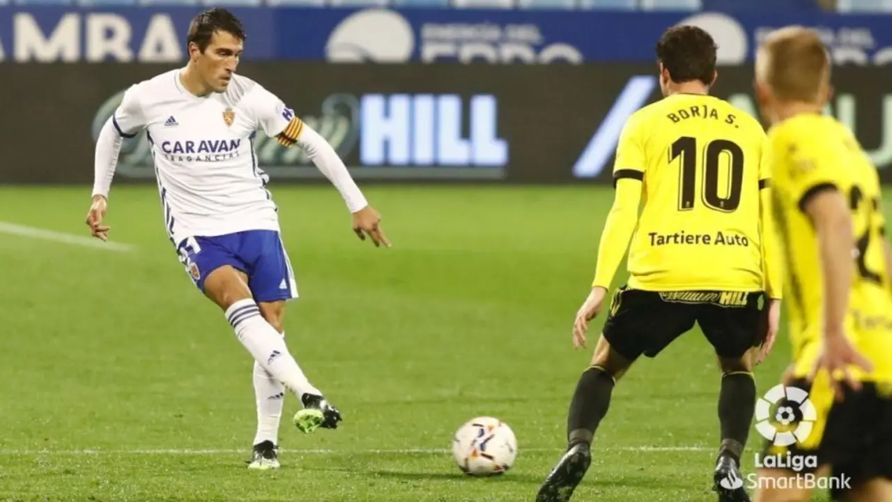 Zapater, titular ante el Oviedo. Foto: LFP