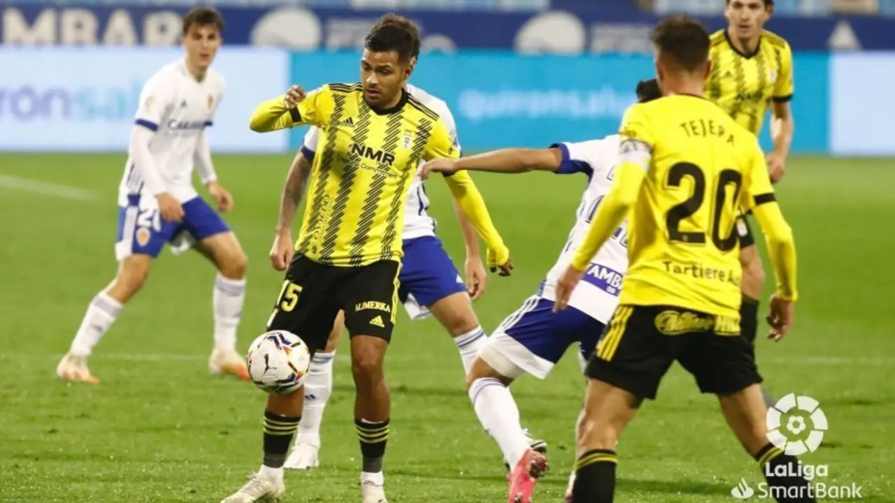 El Real Zaragoza mejor&oacute; pero perdi&oacute; ante el Oviedo. Foto: LFP