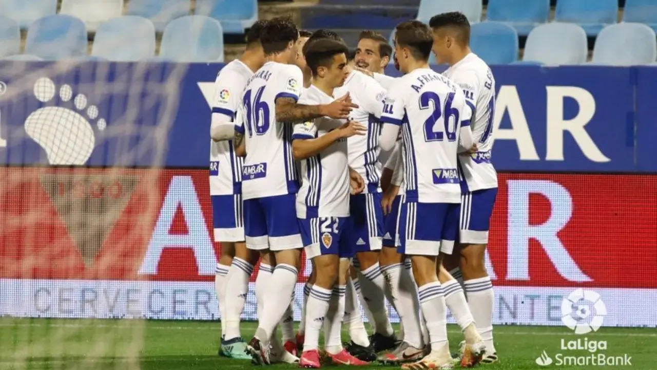 El Real Zaragoza busca una victoria ante el Sporting. Fotograf&iacute;a: LaLiga