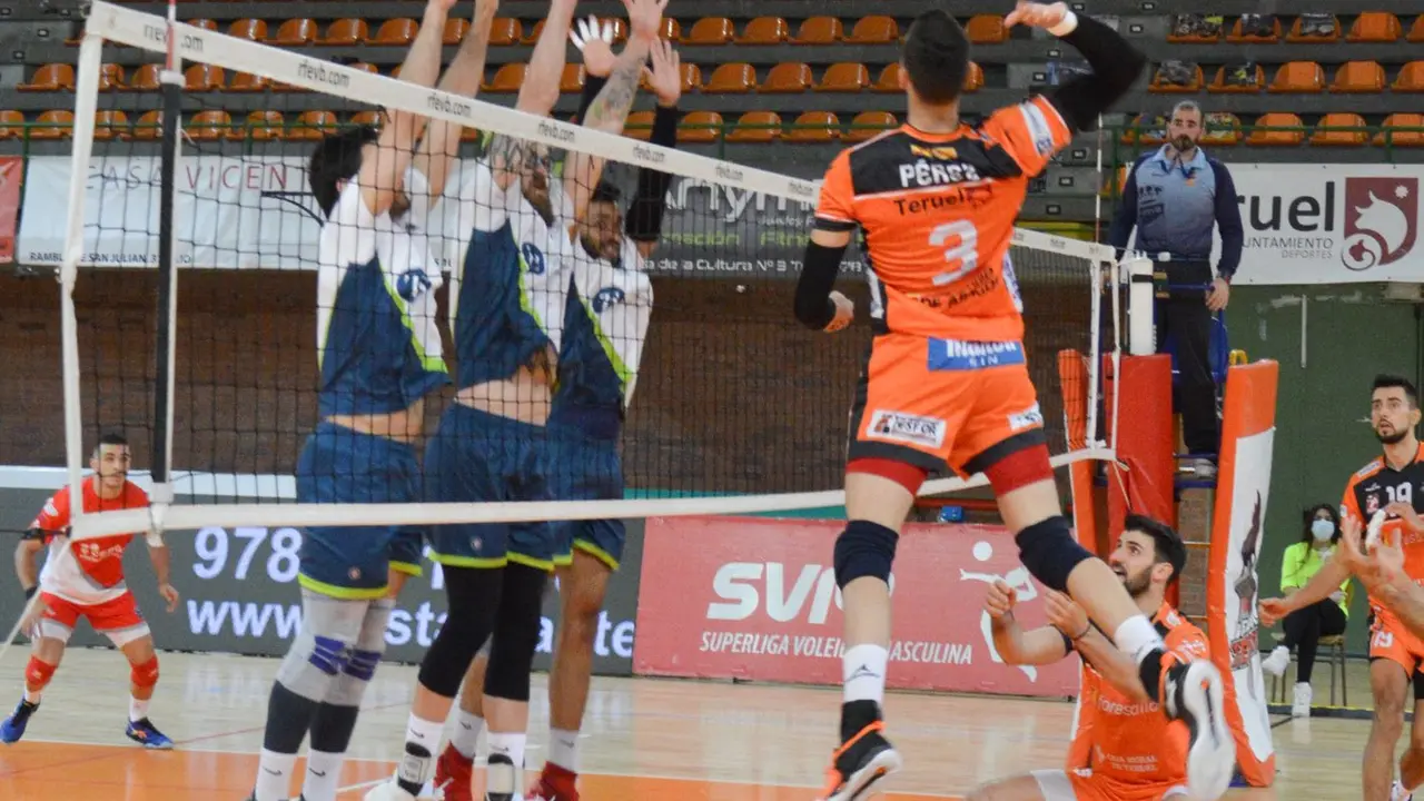 Imagen durante el partido | Foto: CV Teruel