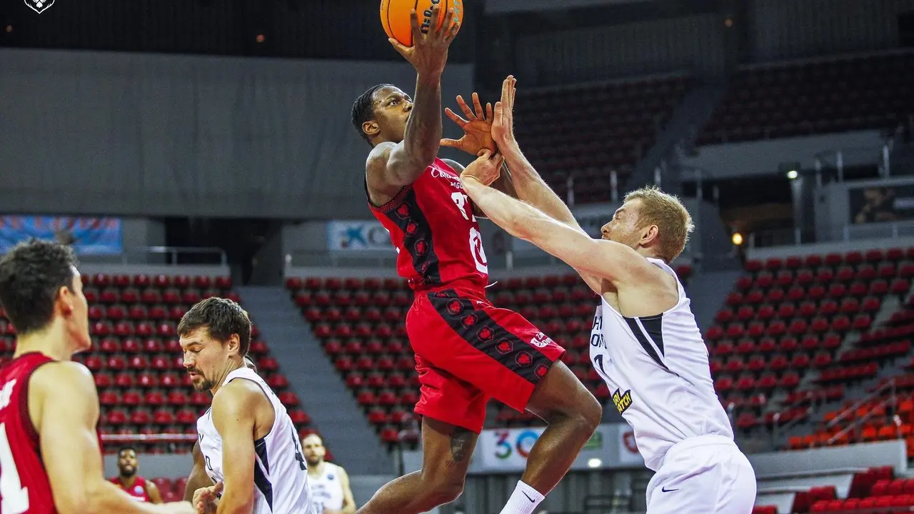 Casademont Zaragoza cay&oacute; ante Barcelona Lassa por 85-97. |FUENTE: E. Casas