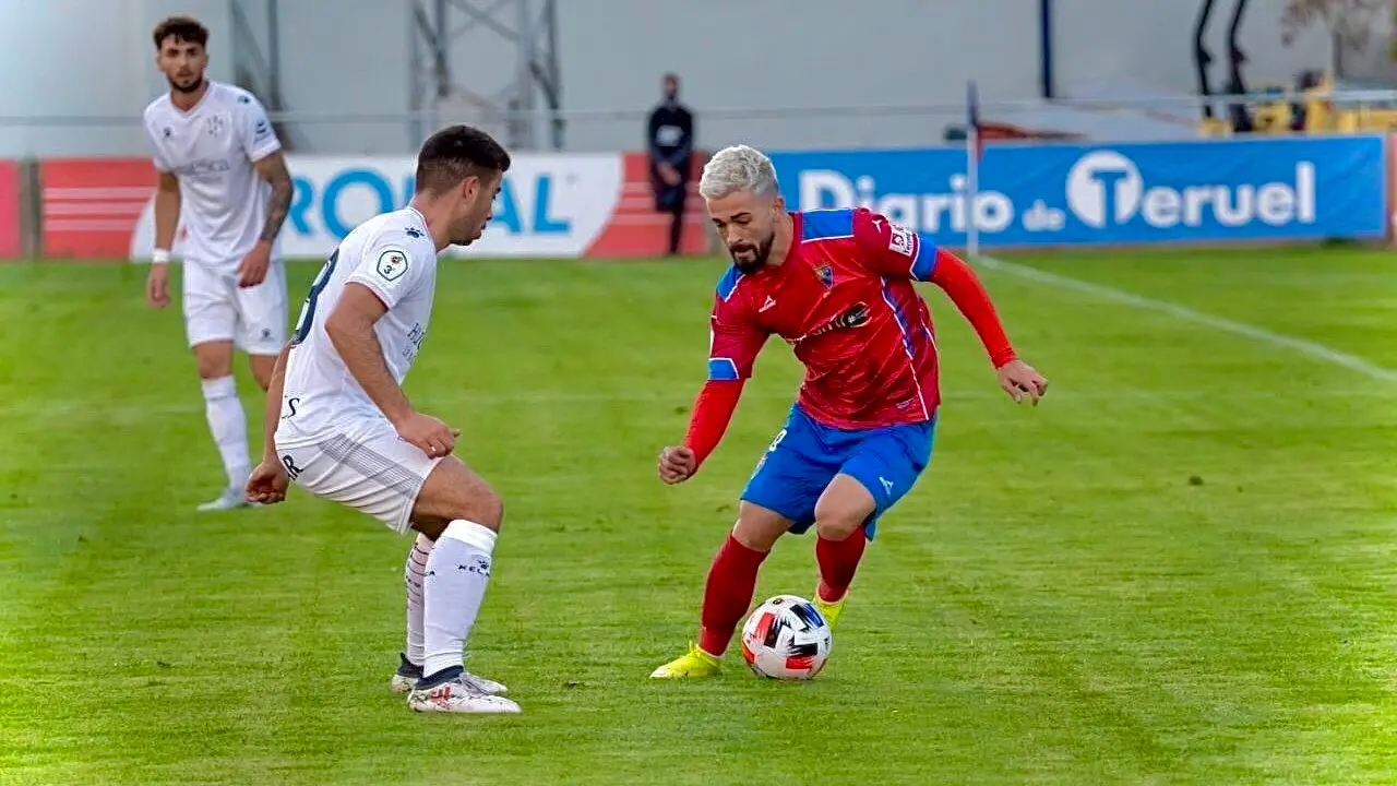 Aparicio contra la SD Huesca B. | Foto: Twitter