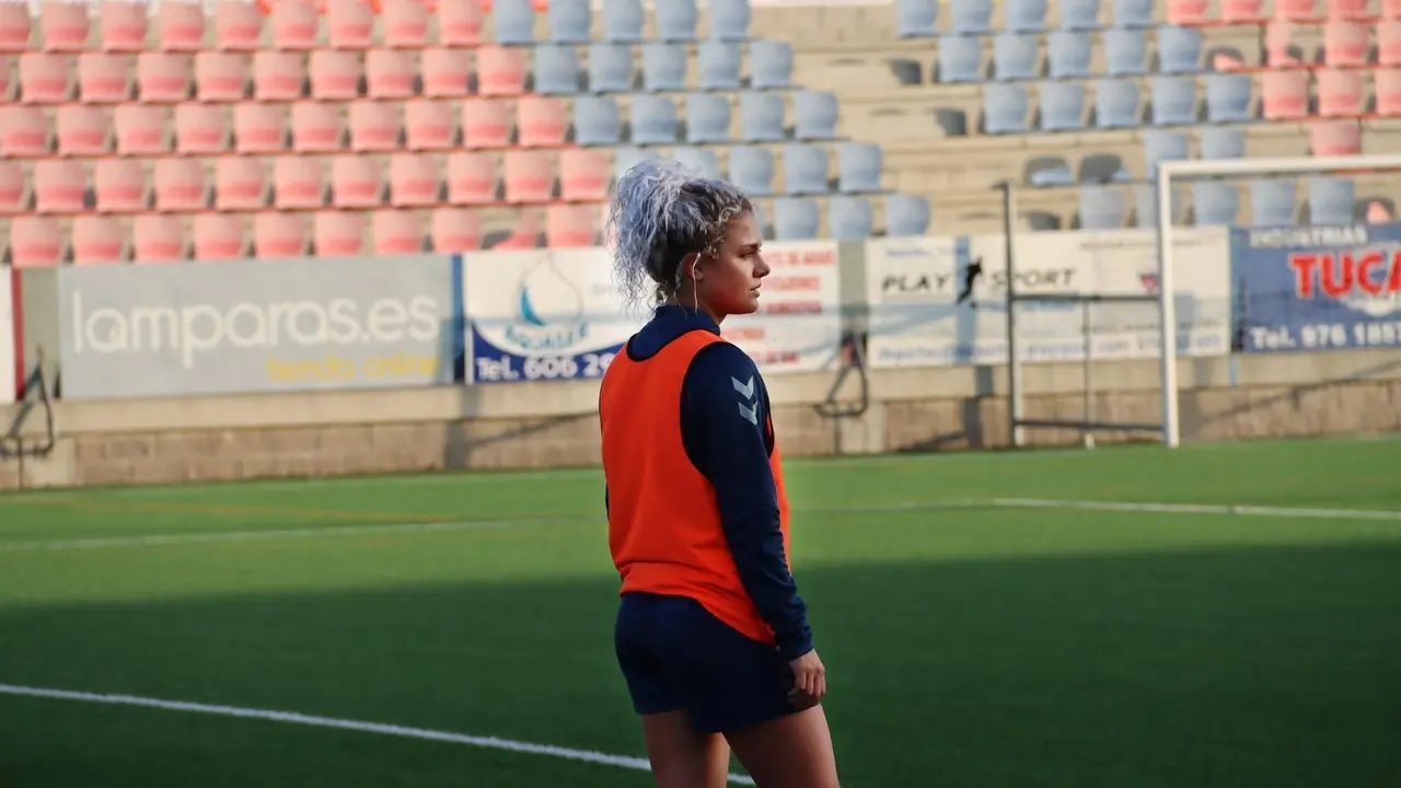 Mady Brown en un entrenamiento en el Enrique Porta. Foto: Zaragoza CFF