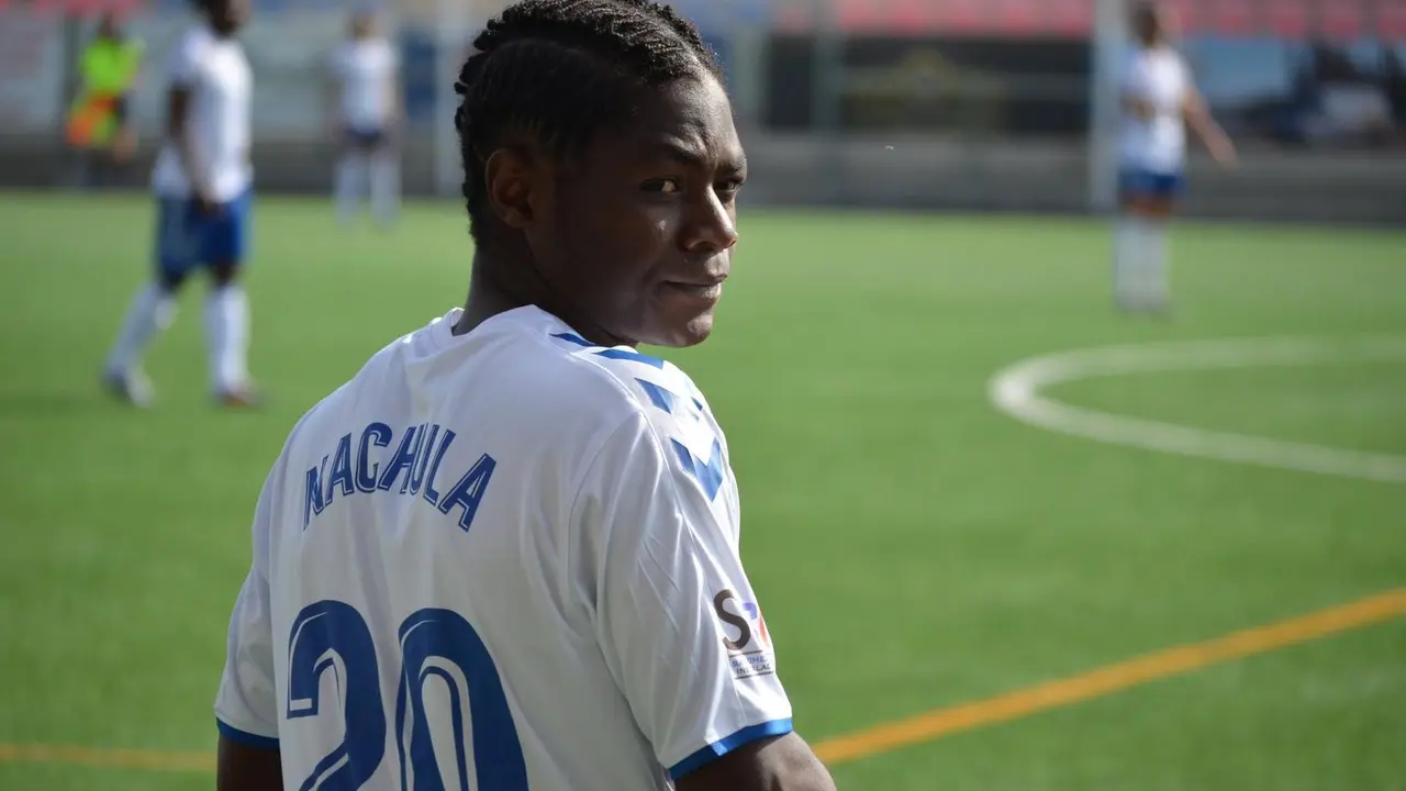 Nachula en una partido del Zaragoza CFF en el Enrique Porta. Foto: Zaragoza CFF