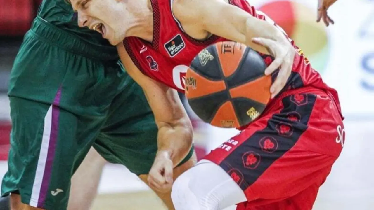 Luka Rupnik, en el duelo ante Unicaja. Foto: Esther Casas/Casademont Zaragoza