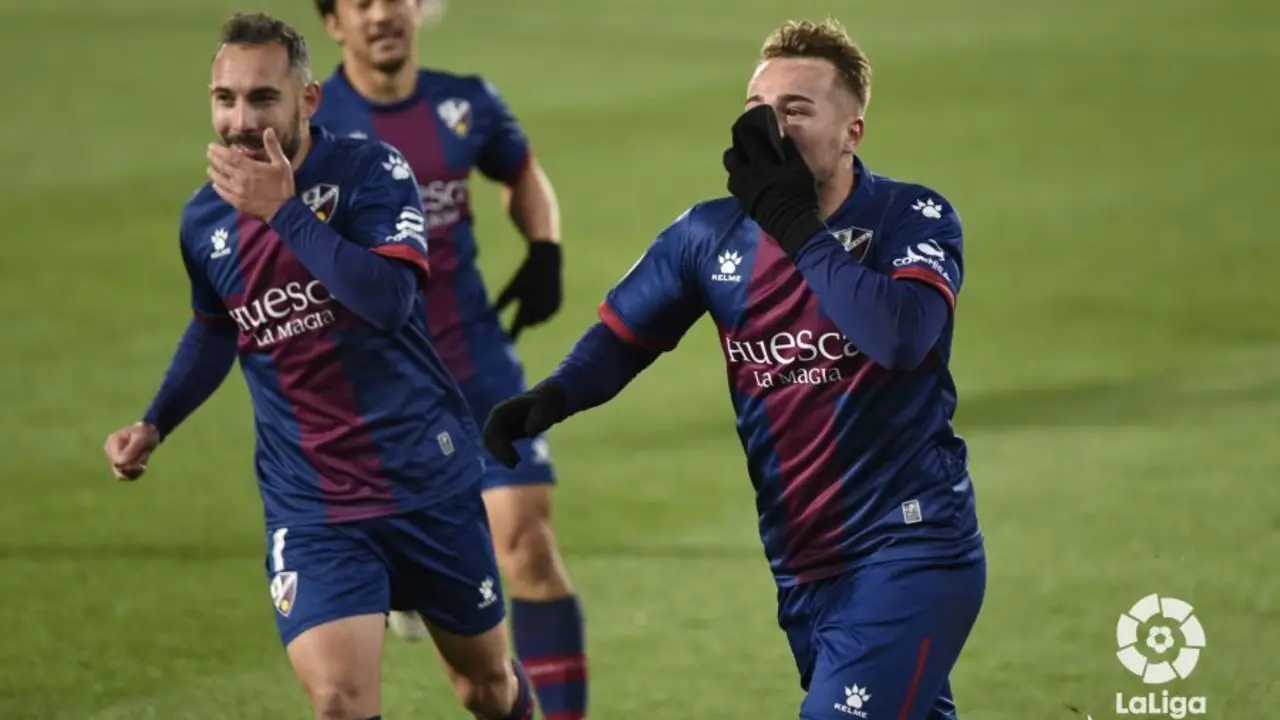 Ontiveros celebr&oacute; su gol con una dedicatoria especial a su abuela | Foto: LFP