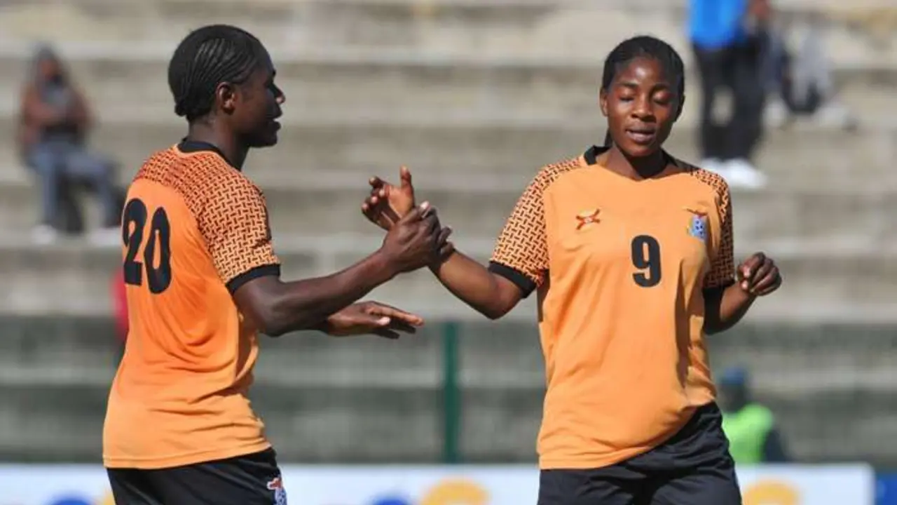 Nachula y Mabunga en un partido con la selecci&oacute;n de Zambia. Foto: @FAZFootball