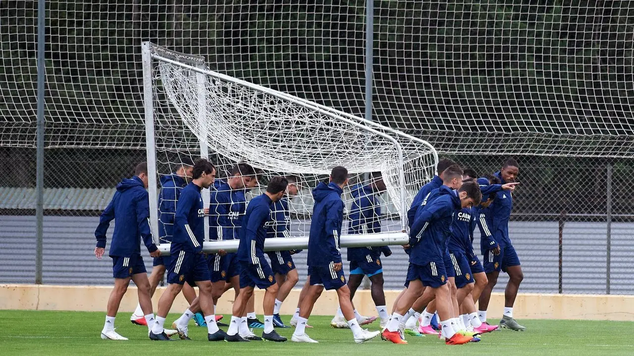 La plantilla del Real Zaragoza en un entrenamiento en la Ciudad Deportiva. Foto: Real Zaragoza