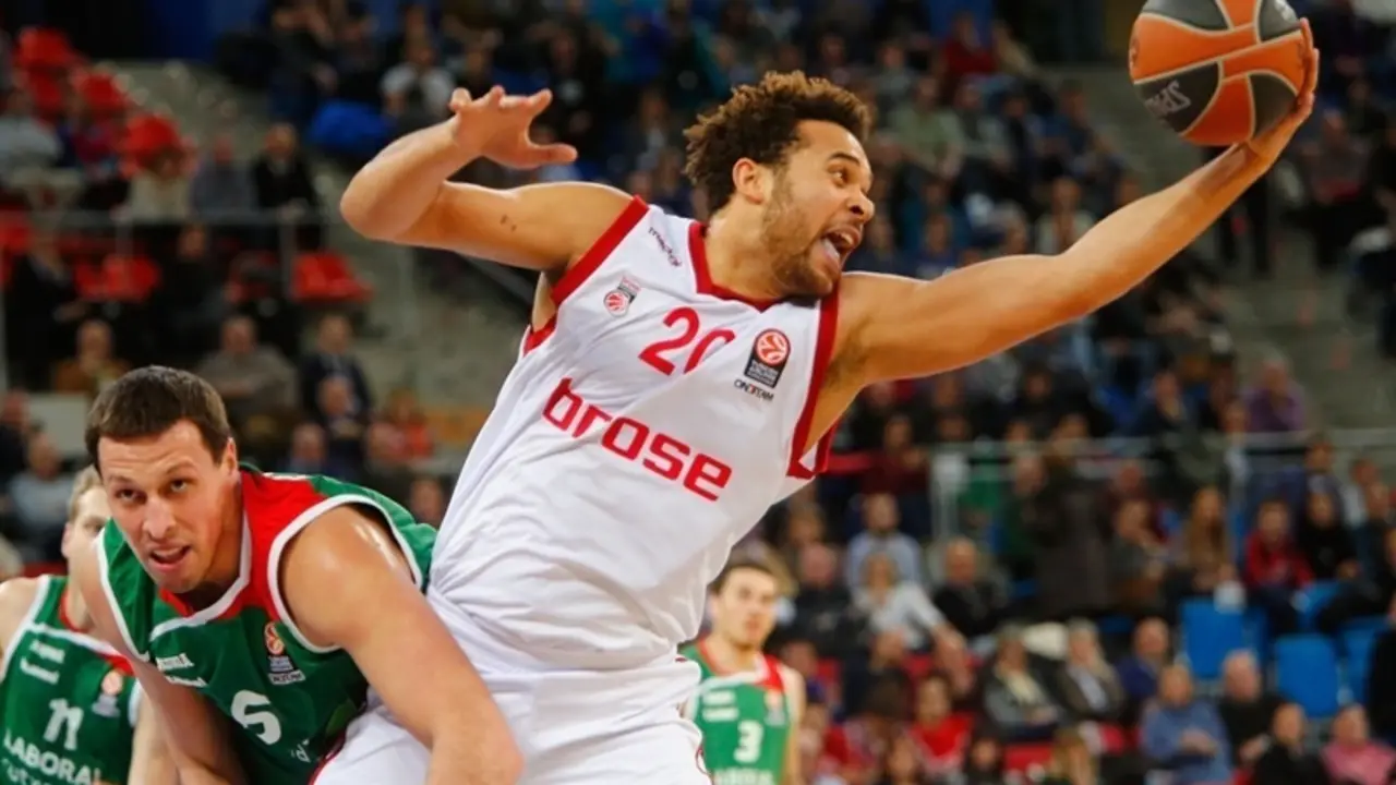 Elias Harris, en un partido entre Brose y Baskonia. Foto: Euroliga