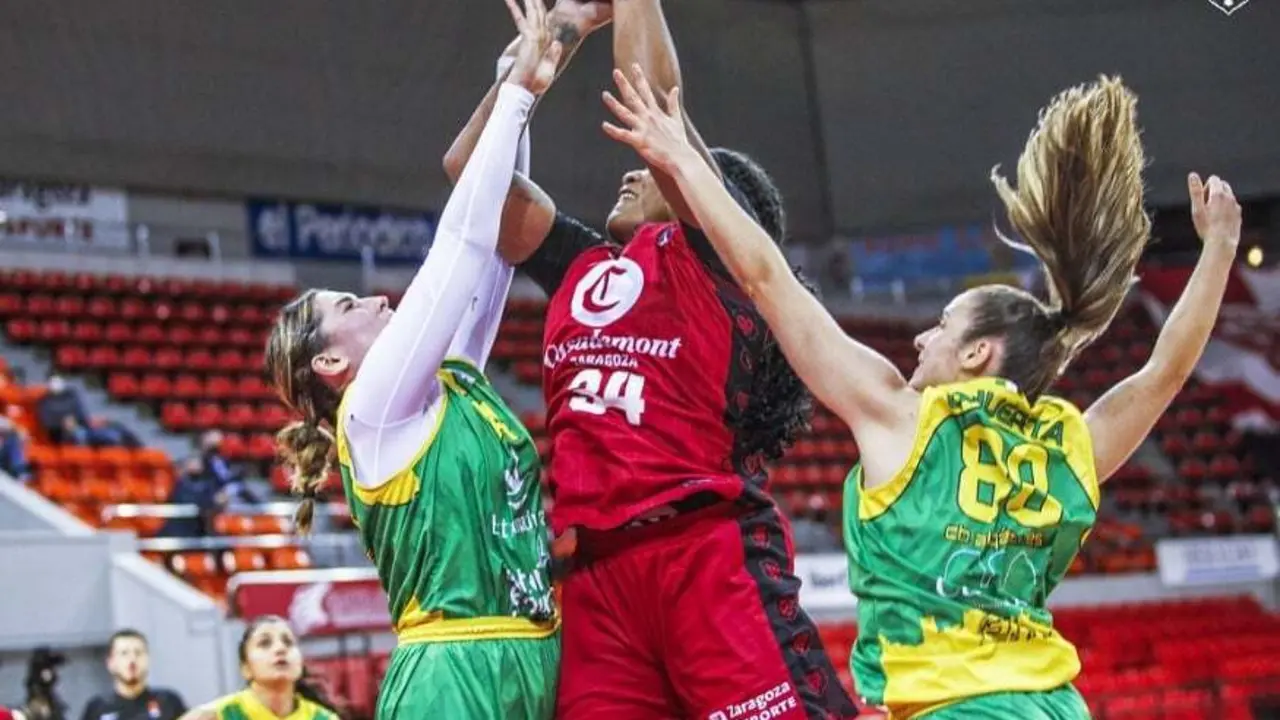 Keisha Gatling, en el partido de ida. Foto: Esther Casas/Casademont Zaragoza