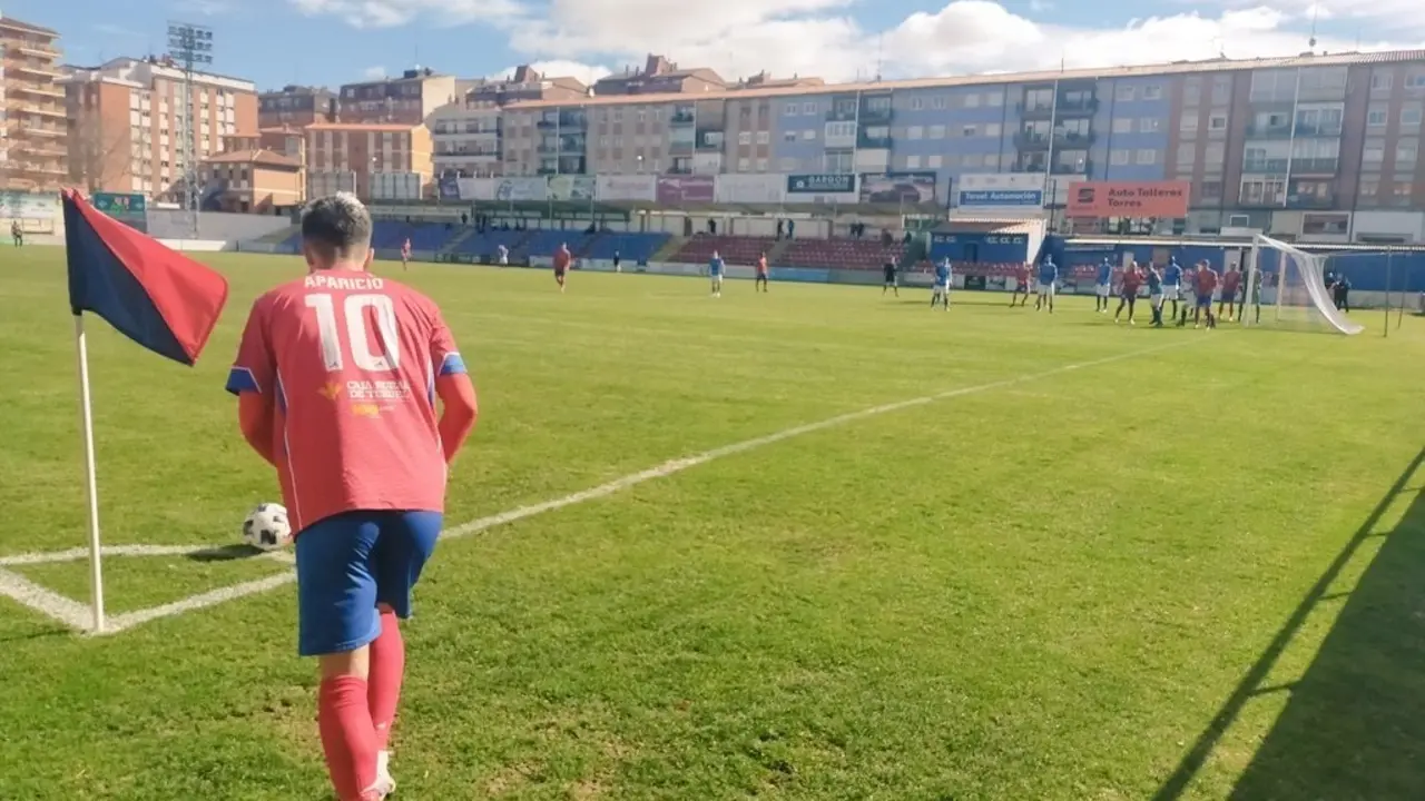 C&oacute;rner del Teruel contra el Cari&ntilde;ena. | Foto: CD Teruel