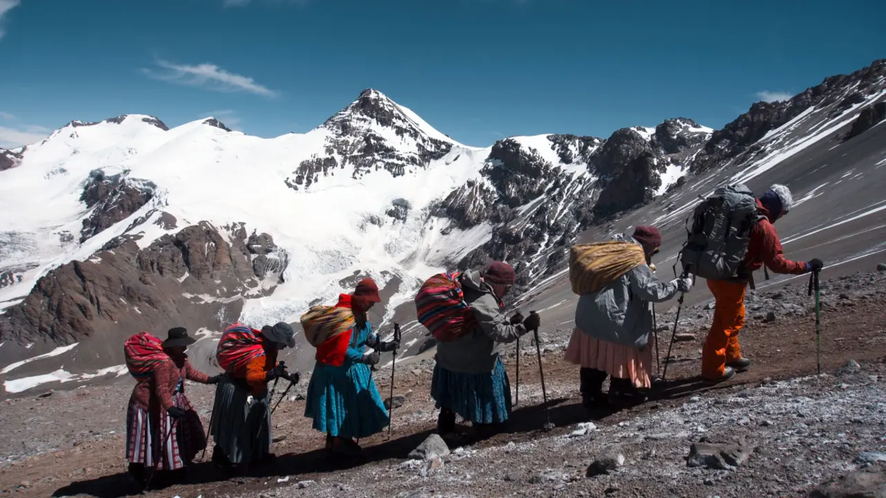 Las cholitas, en la imagen, protagonistas de una nueva edici&oacute;n del Banff festival de Huesca. Foto: Cedida