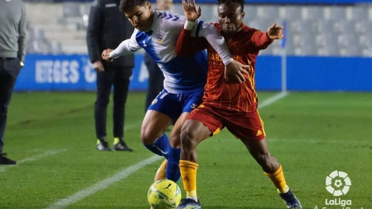 Igbekeme fue sustituido en el minuto 59. Fotograf&iacute;a: Liga Smartbank