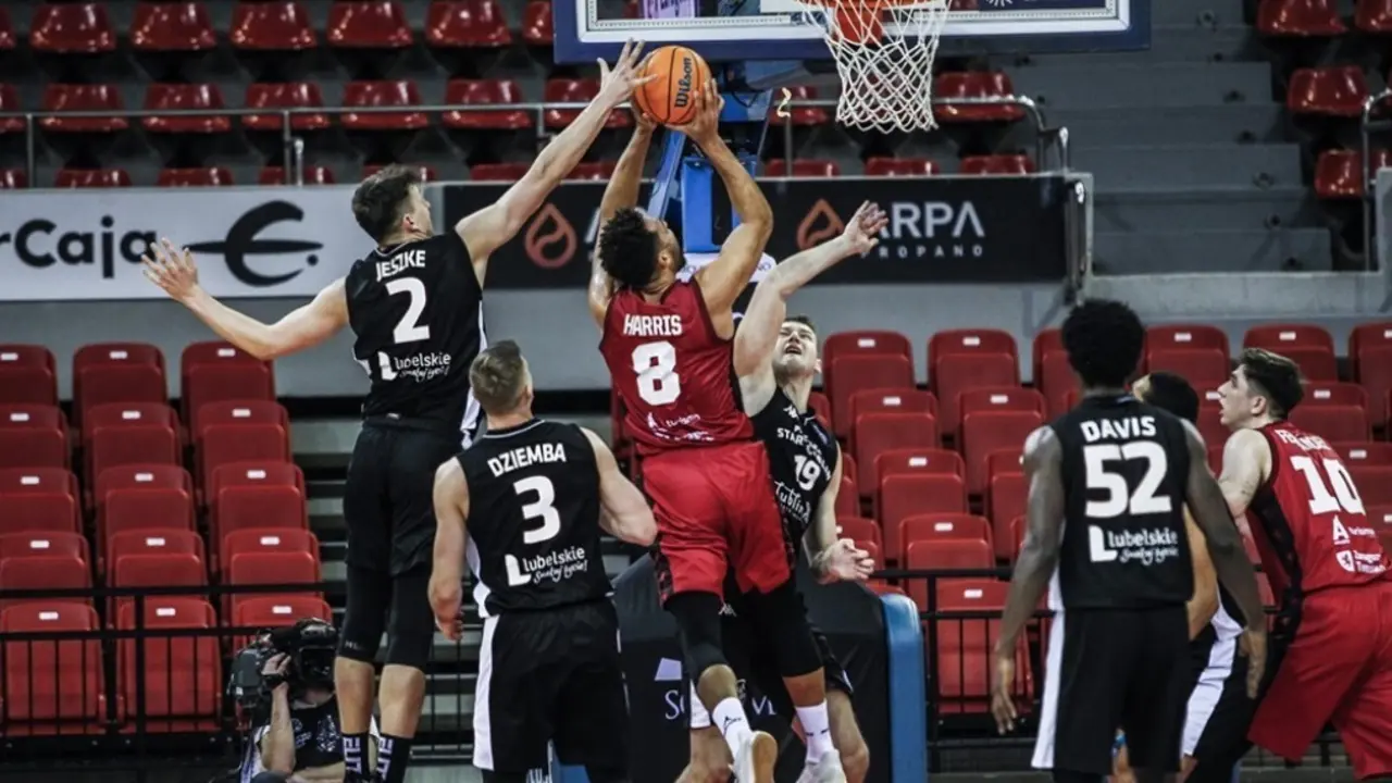 Elias Harris, en un encuentro de BCL. Foto: Esther Casas/FIBA