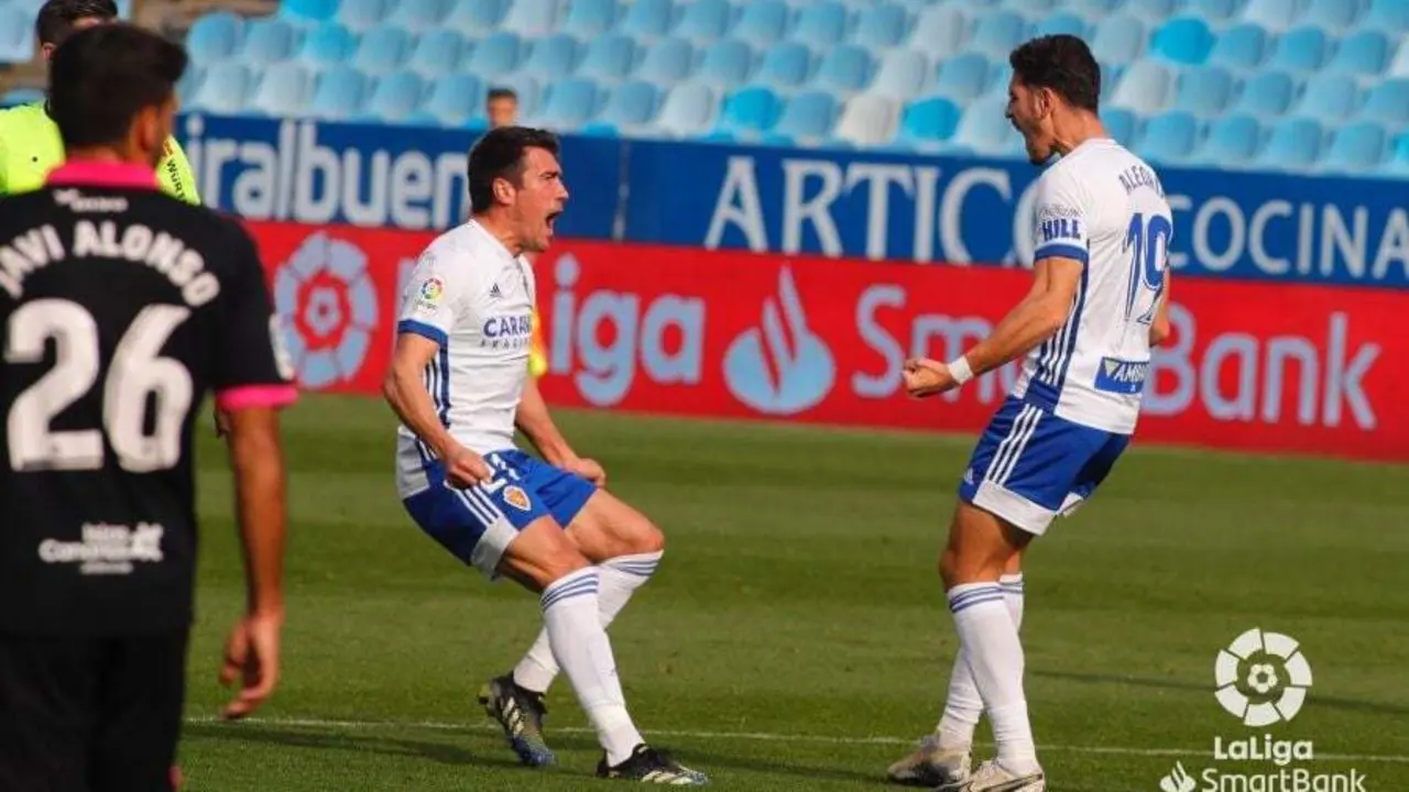 Zapater y Alegr&iacute;a celebran el 1 a 0. Foto: LFP