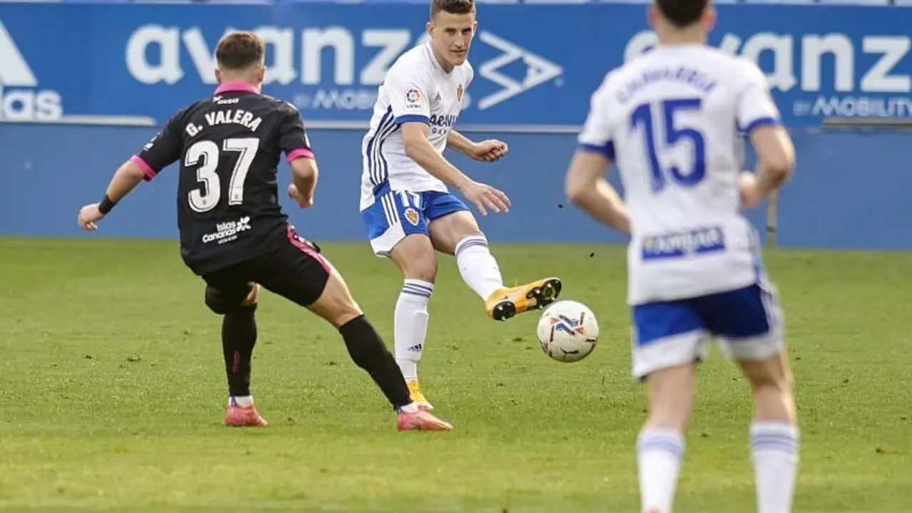 Carlos Nieto en el partido contra el Tenerife. | Foto: Real Zaragoza