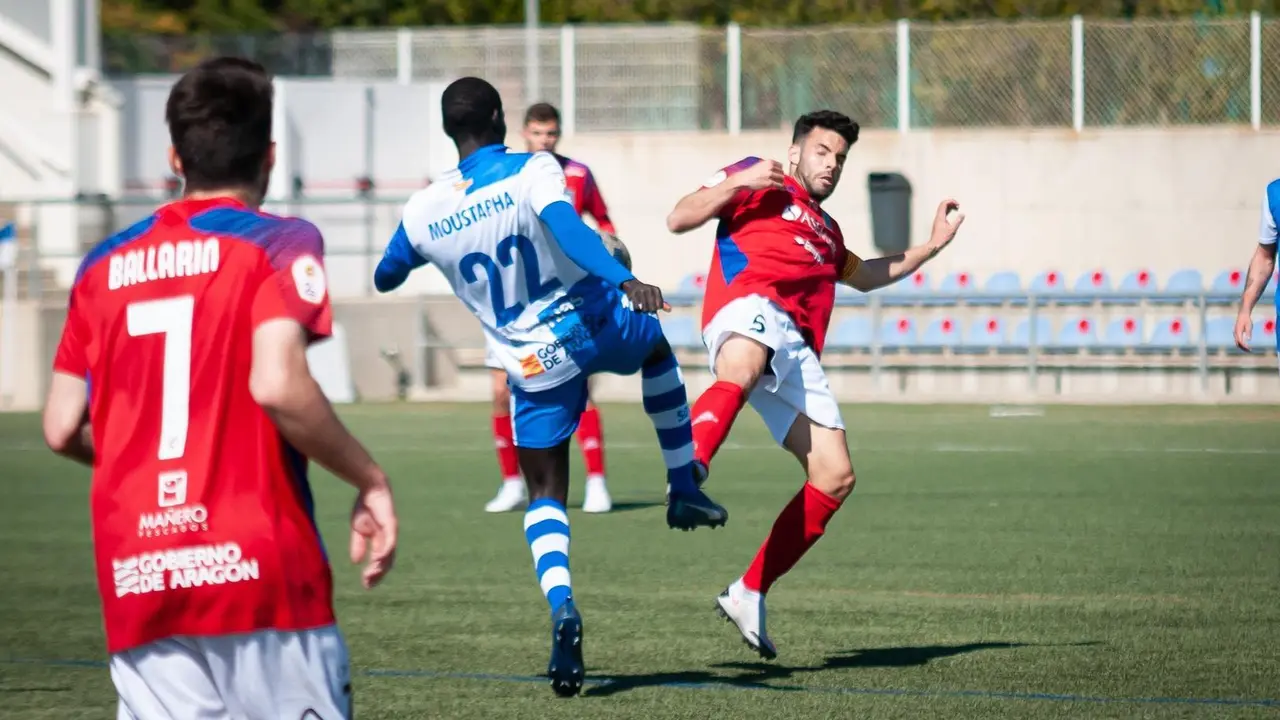 El Ejea en el derbi ante el Tarazona. Foto: Ra&uacute;l L&oacute;pez Navarro
