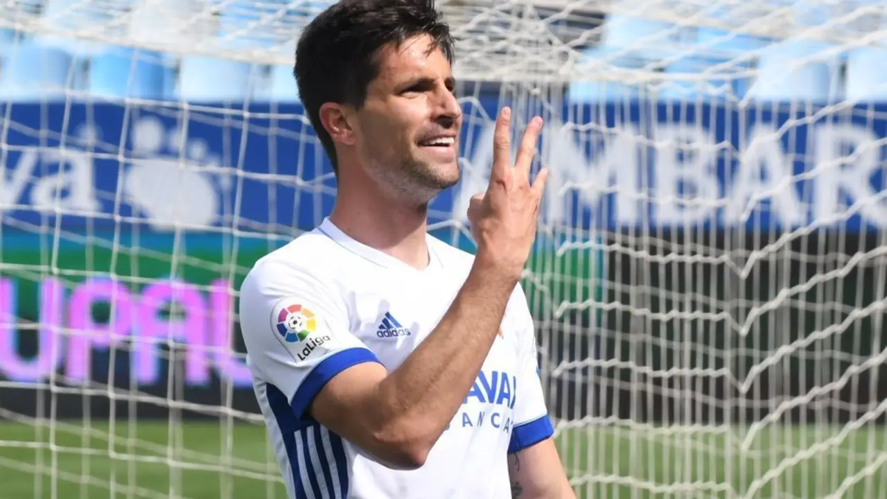 Adri&aacute;n celebra el gol ante el Almer&iacute;a |&nbsp;Real Zaragoza