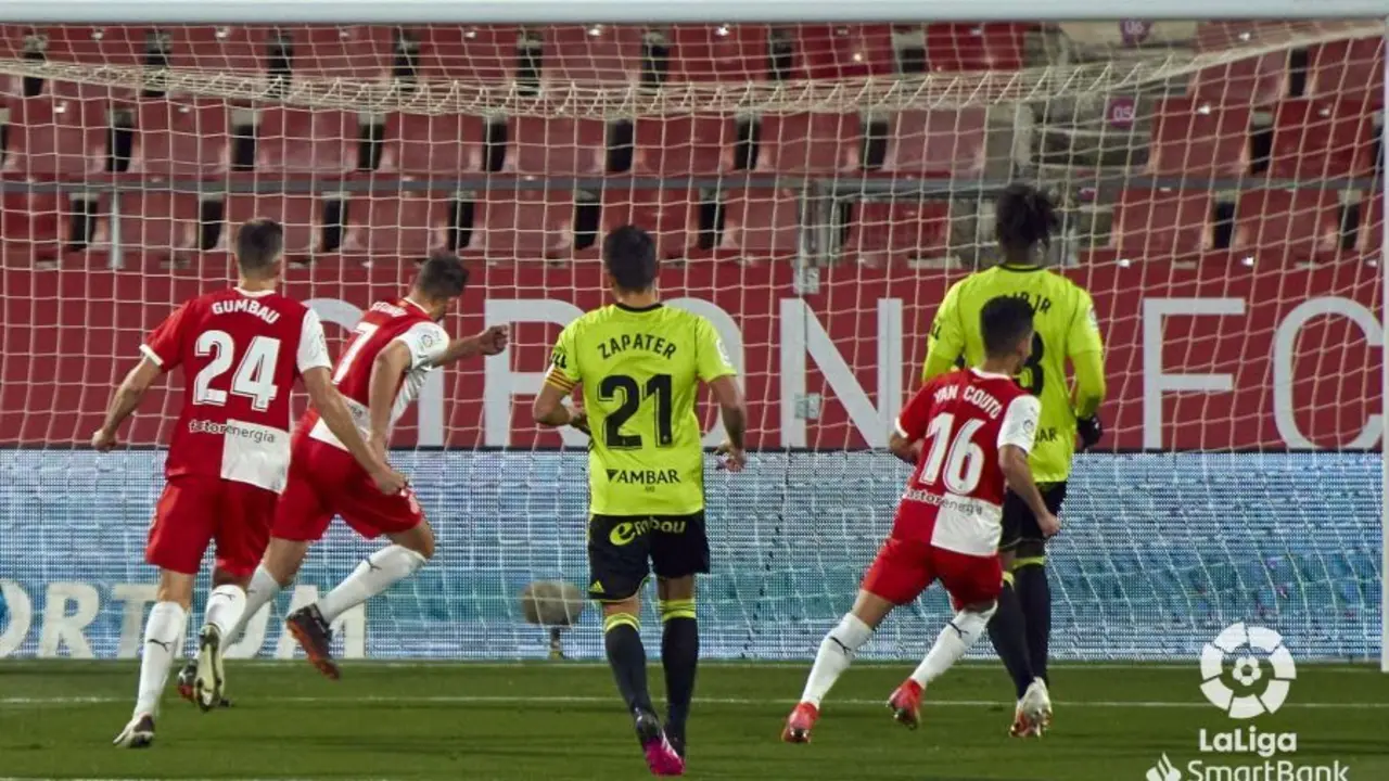 El Girona marc&oacute; el 1 a 0 de penalti. Foto: LFP