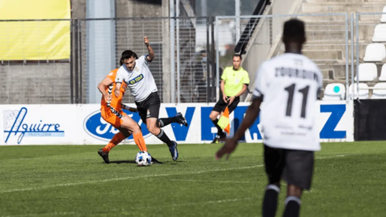 Derrota del Ebro ante el Real Uni&oacute;n. Foto: CD Ebro