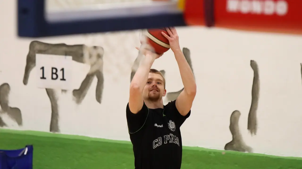 Jacob Round, en un entrenamiento. Foto: Levitec Huesca