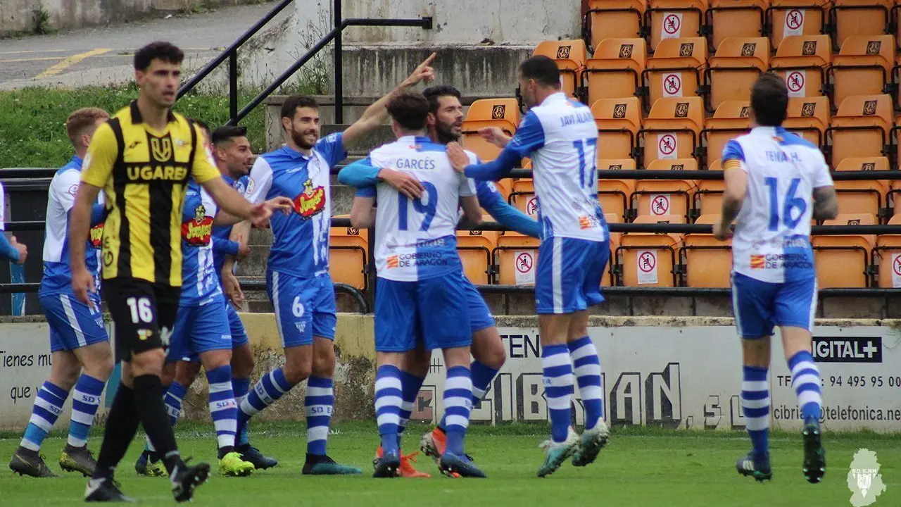 El Ejea en su partido ante el Portugalete. Foto: SD Ejea