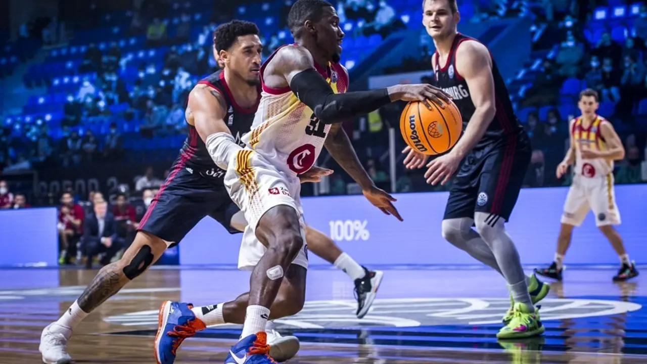 Casademont Zaragoza derrot&oacute; 89-77 a Estrasburgo. |Fuente: Basketball Champions League
