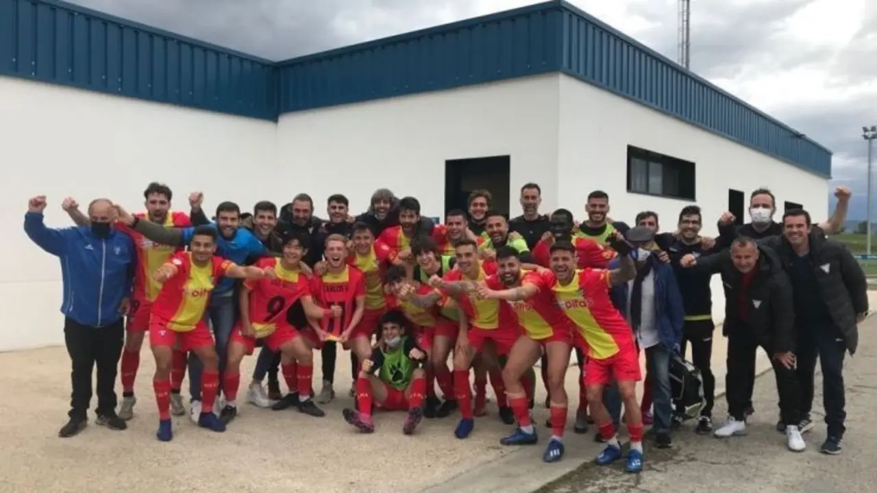 La SD Ejea tras vencer al Alav&eacute;s. Foto: SD Ejea
