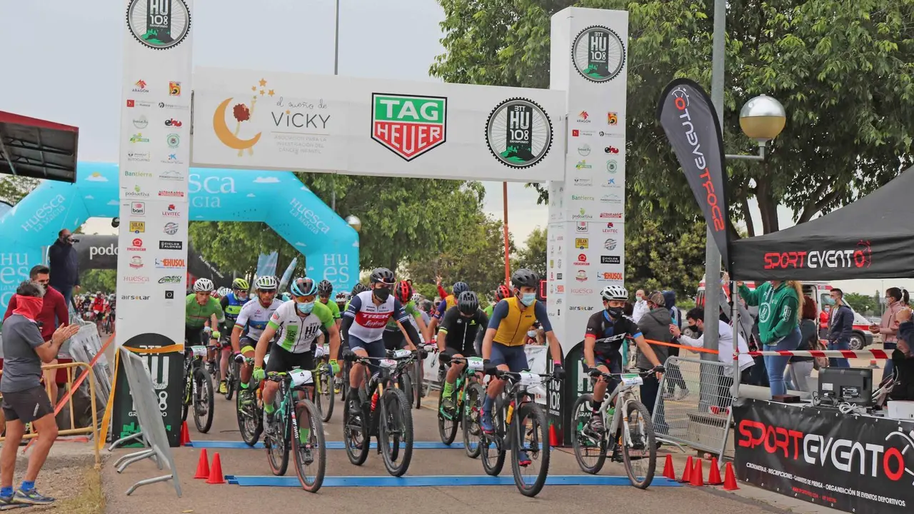 Salida de la HU108 BTT con salida y llegada a Huesca capital. Foto: Cedida