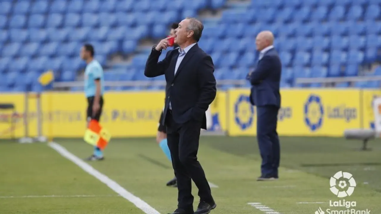 Juan Ignacio Mart&iacute;nez al frente del equipo ante Las Palmas |&nbsp;LFP