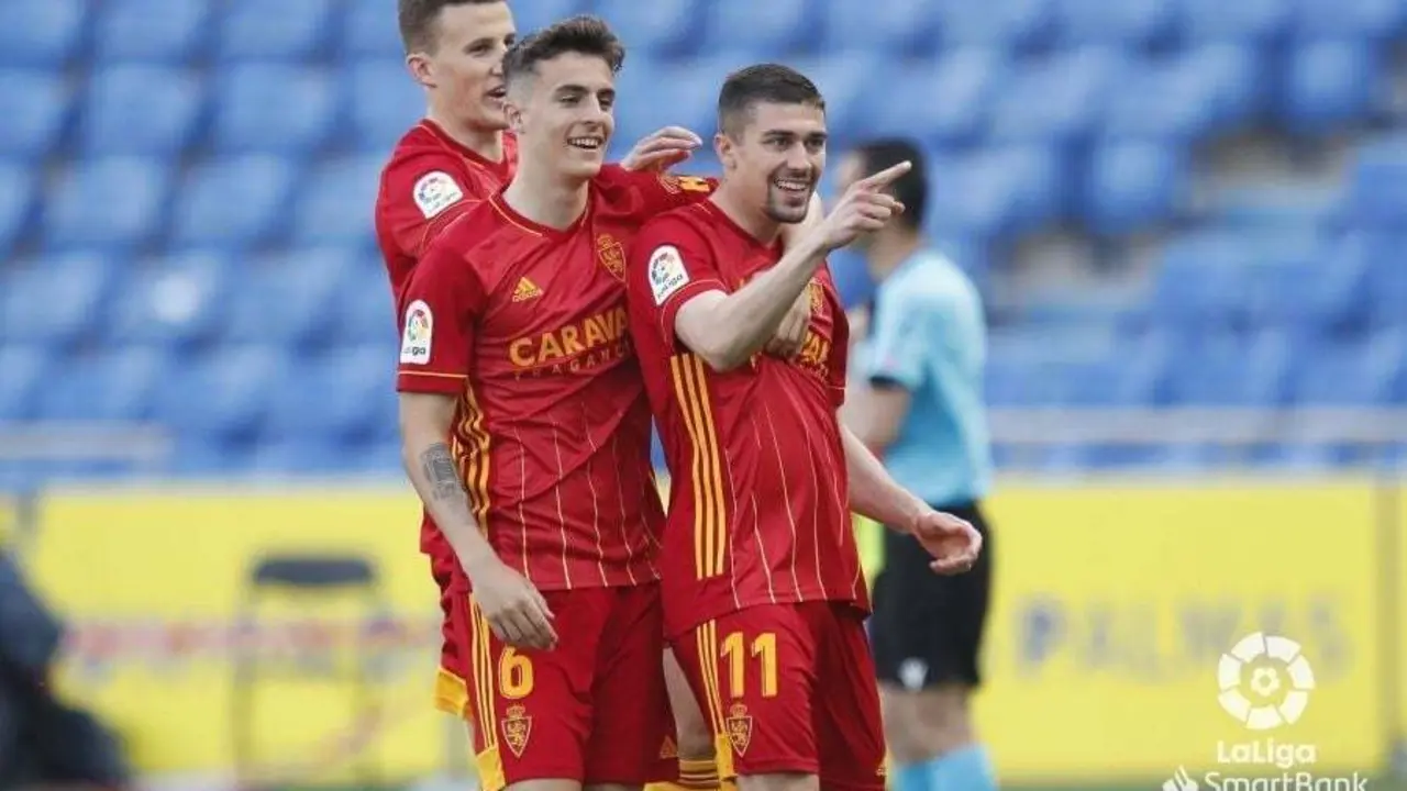 Luca Zanimacchia celebra su primer gol como zaragocista. Foto: LaLiga SmartBank