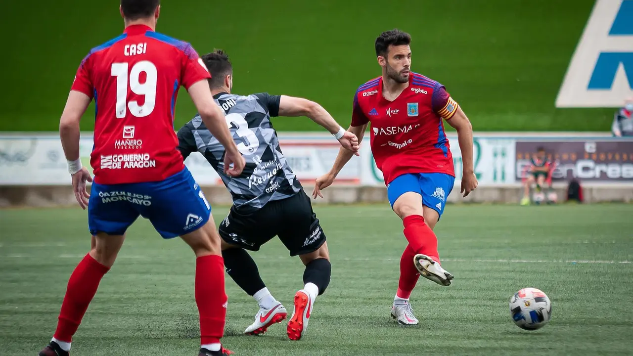 Victoria de la SD Tarazona ante el Laredo. Foto: Ra&uacute;l L&oacute;pez Navarro