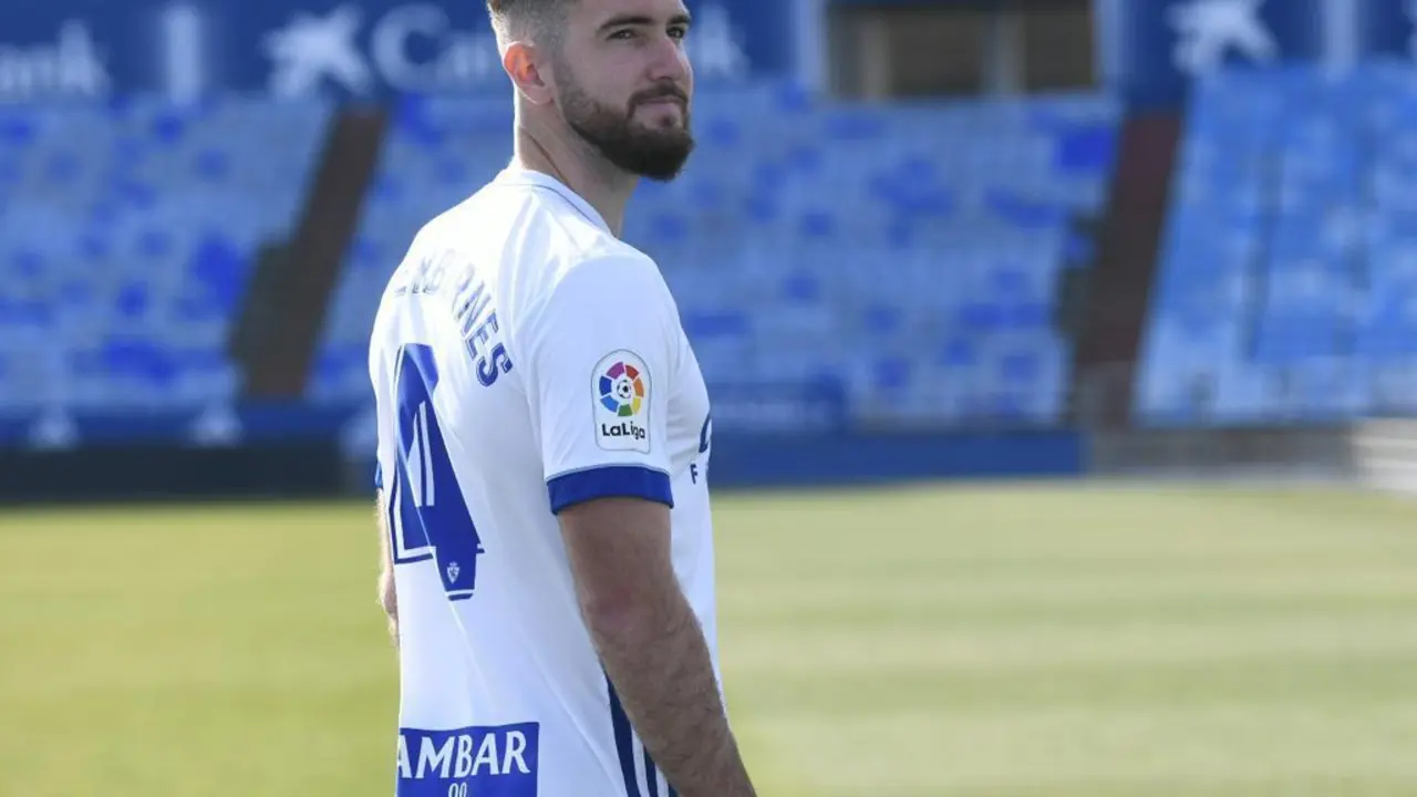Peybernes con la camiseta del Real Zaragoza. Foto: Real Zaragoza