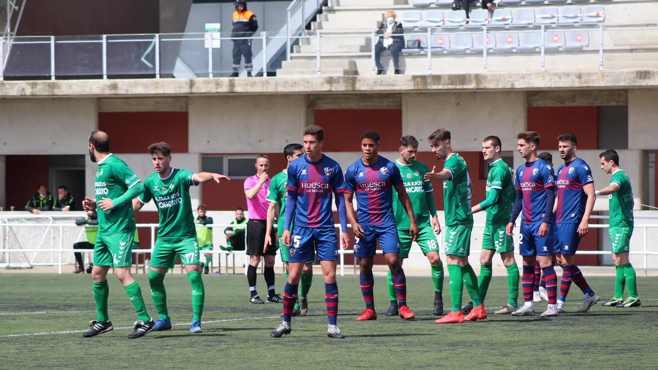 &Uacute;ltimo enfrentamiento entre Huesca B y Cuarte. | Foto: Twitter