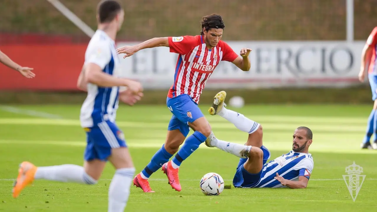 Cristian Salvador, primer fichaje de la SD Huesca. | Foto: Sporting de Gij&oacute;n