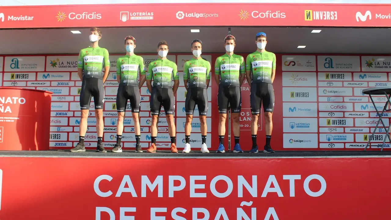 Exitazo de los j&oacute;venes ciclistas altoaragoneses. | Foto: CC Oscense