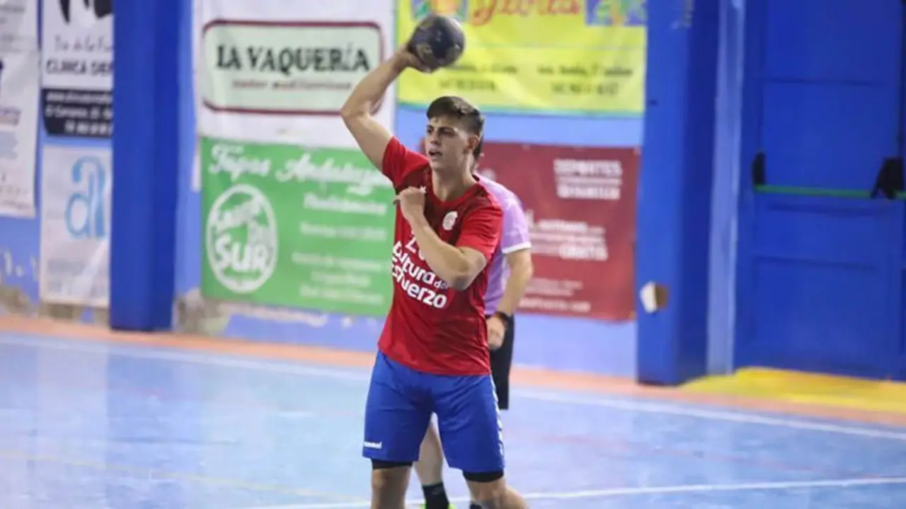 Ian Moya, en la imagen, llega al Bada Huesca para las tres pr&oacute;ximas temporadas. Foto: Ceida